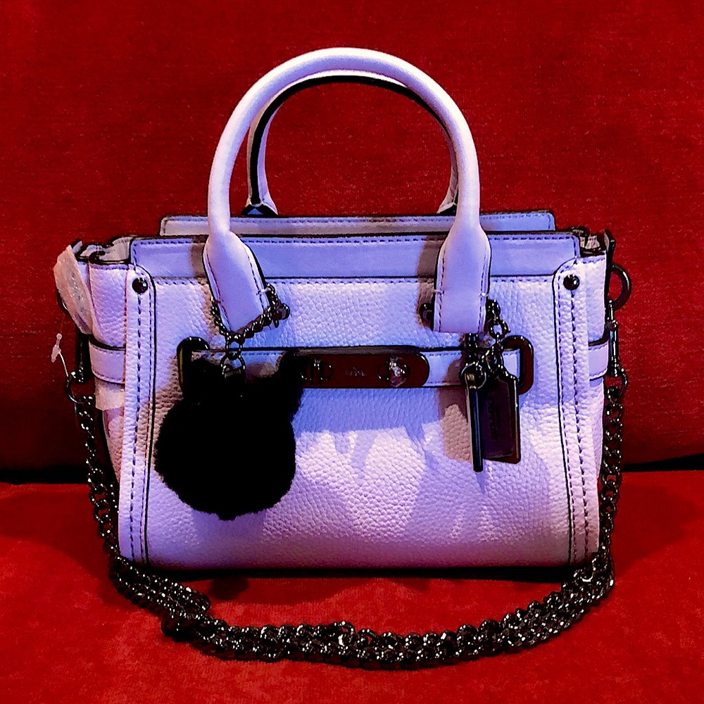 COACH Limited Edition Ariana Grande Swagger 20